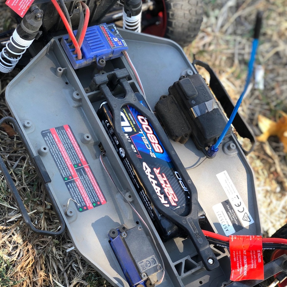 RC car - Picture 3 of 8